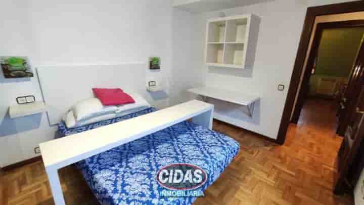 Apartamento para arrendar em Oviedo