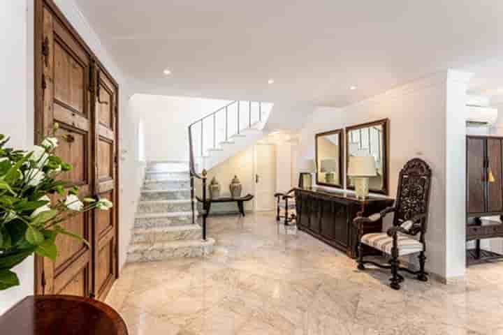 House for sale in Marbella