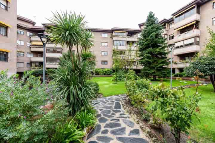 Wohnung zur Miete in Majadahonda