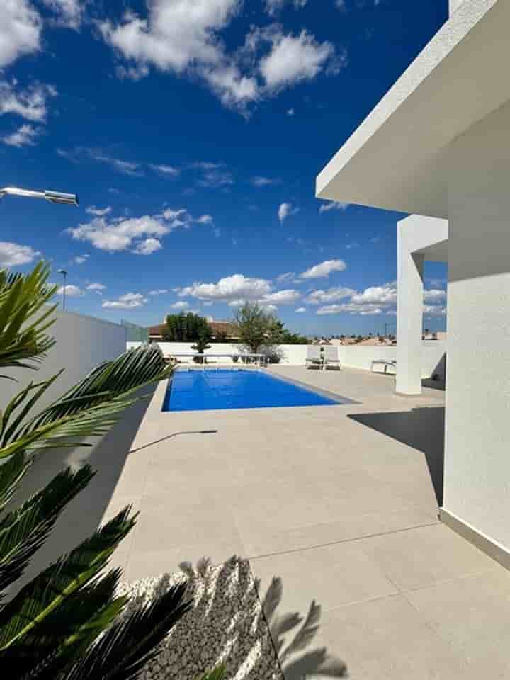 House for sale in Benijófar