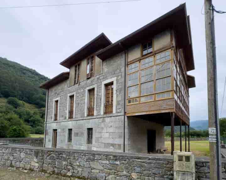 Casa para venda em Salas