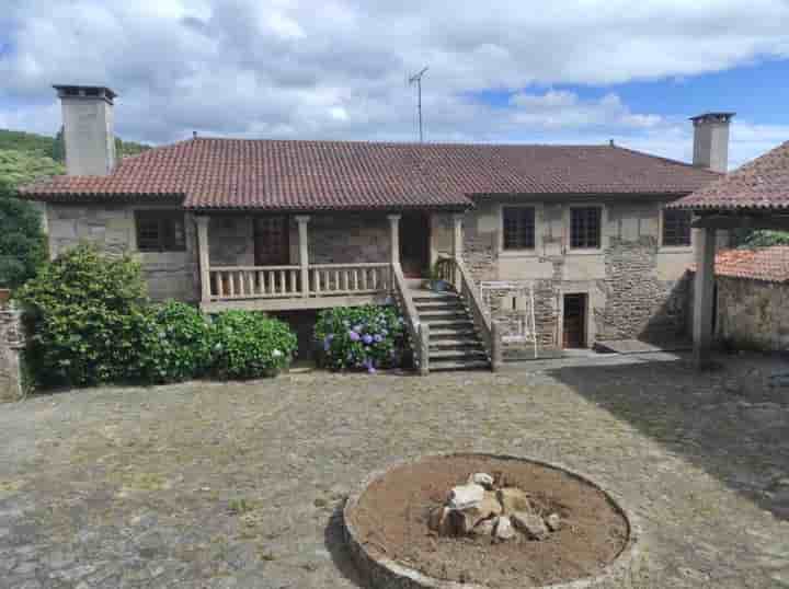 Casa para venda em Lalín