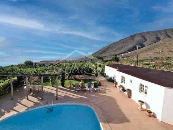 Casa en venta en Guia de Isora