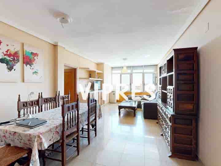 Apartment for sale in Cáceres‎