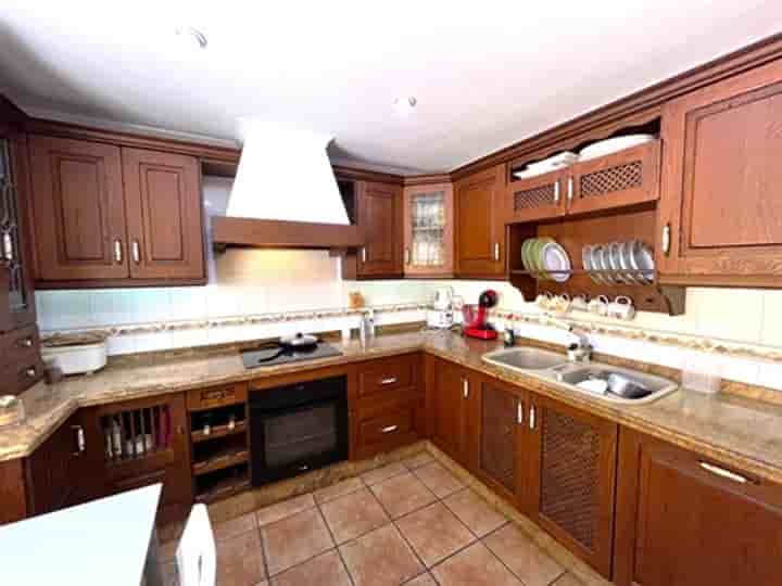 House for sale in Estepona