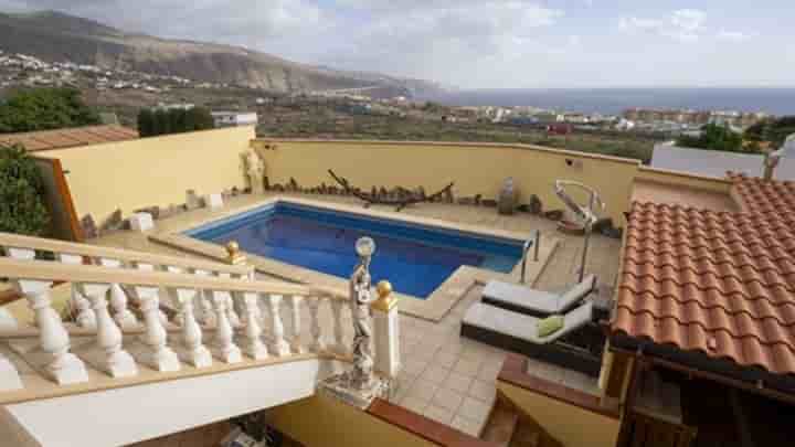 House for sale in Candelaria