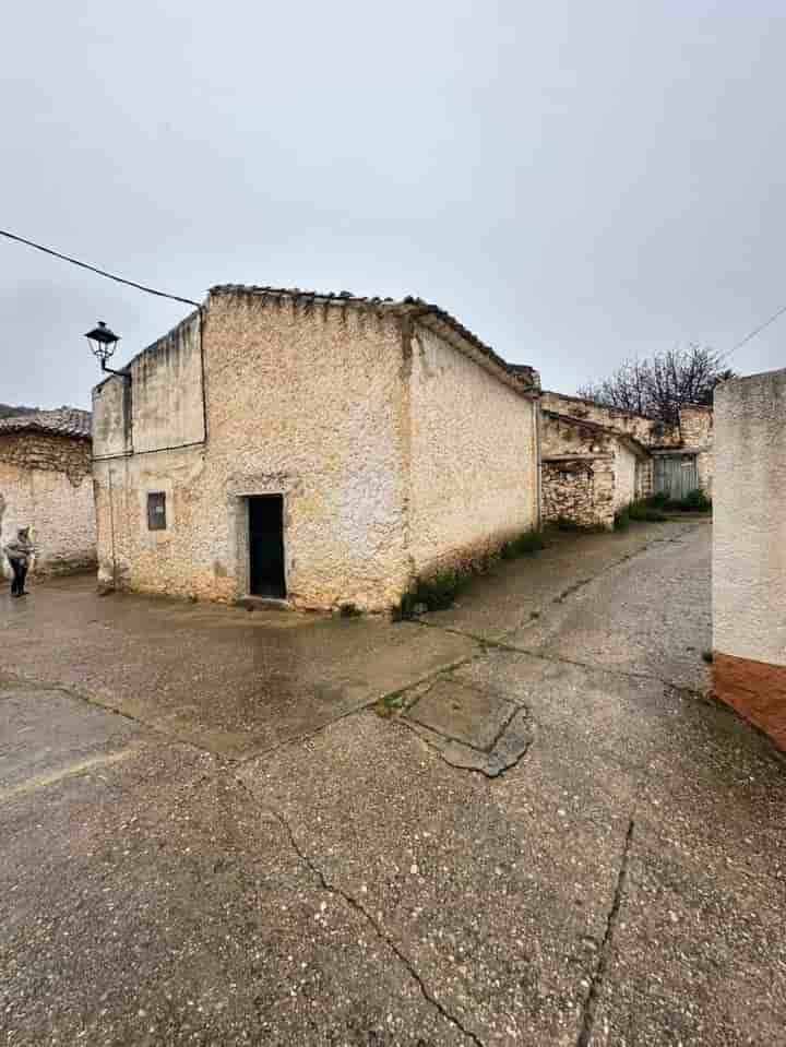 Casa para venda em Yeste