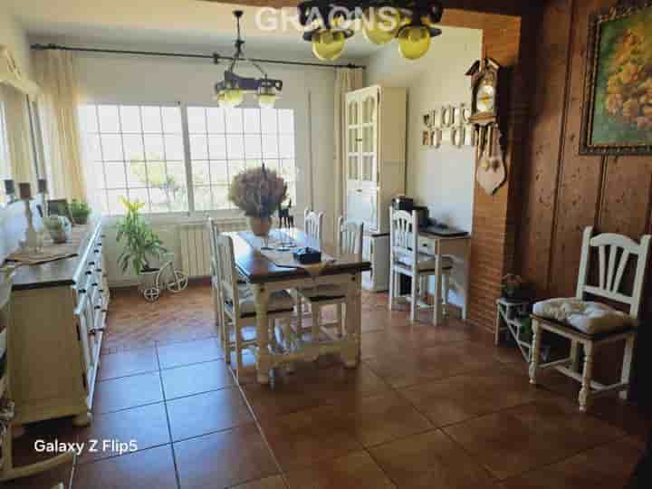 House for sale in Urbanizaciones