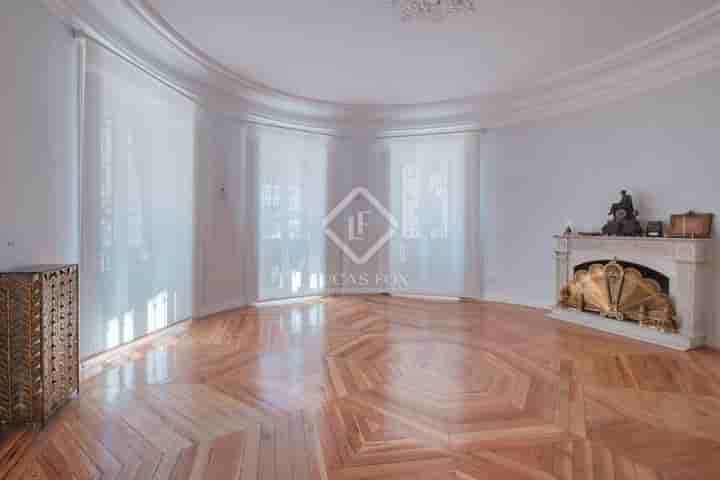 Apartment for sale in Madrid