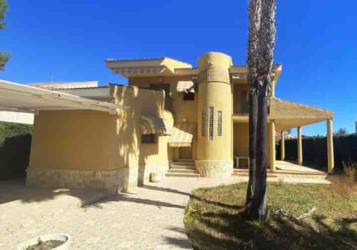 House for sale in Orihuela Costa