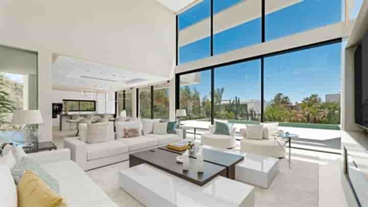 House for sale in Marbella