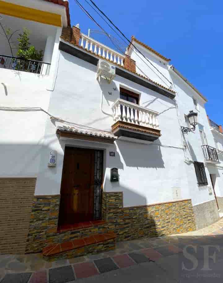 Casa en venta en Cómpeta