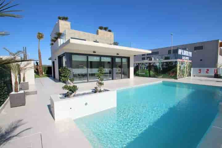 Casa para venda em La Siesta - El Salado - Torreta