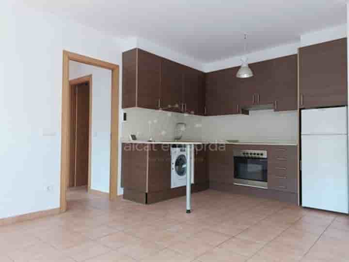 Apartment for sale in Llança