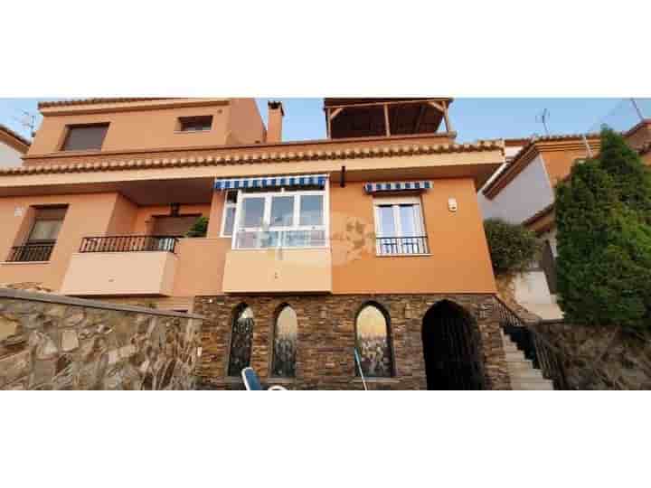 Casa en venta en Ogíjares