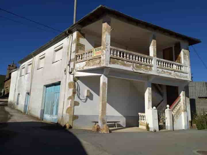 Casa en venta en Fabero