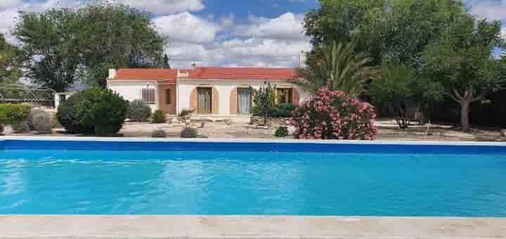 House for sale in Caudete