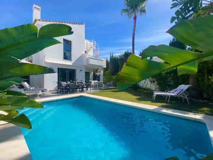 House for sale in Estepona