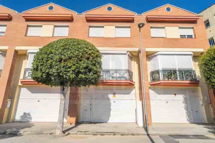 House for sale in Constantí