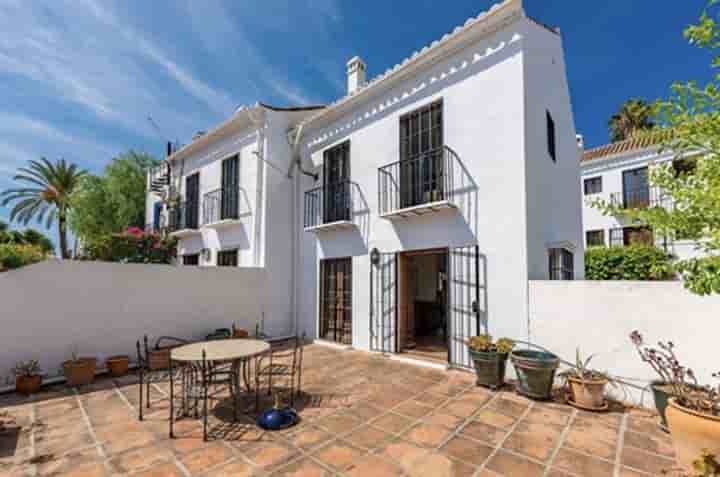 Maison à vendre à Nueva Andalucia