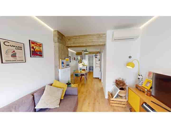 Apartment for rent in Embajadores