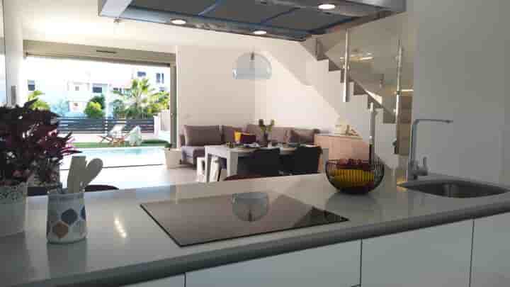 House for sale in Orihuela-Costa