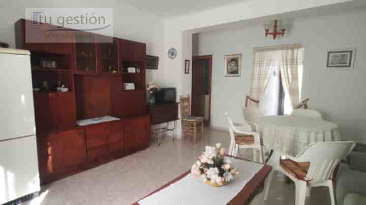 House for sale in Alcaucín