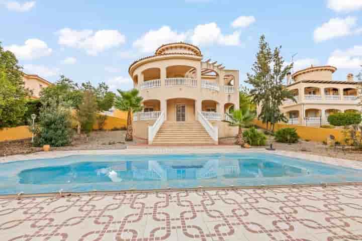 House for sale in Algorfa