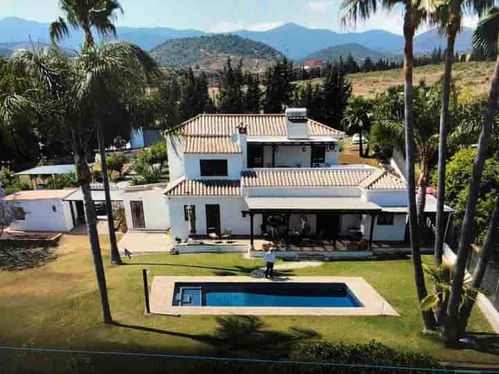 Casa en venta en Altos de Estepona