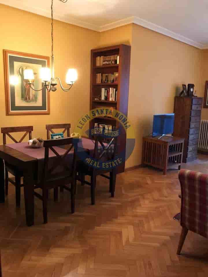 Apartment for sale in León