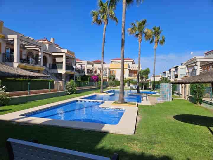 Casa para arrendar em Daya Vieja