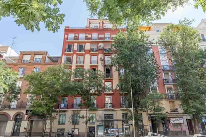 Appartement à louer à Trafalgar