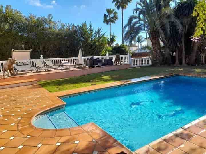 House for sale in Nueva Andalucía