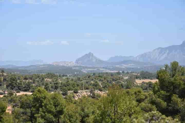 House for sale in Cretas