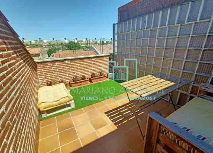 House for sale in Villaturiel