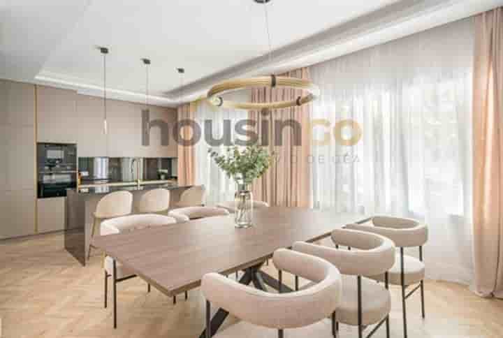 Apartment for sale in Madrid
