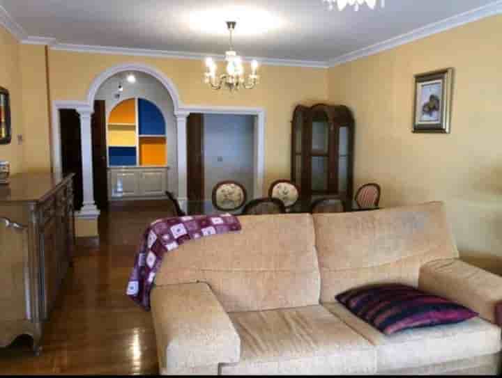 Apartment for sale in Santiago de Compostela