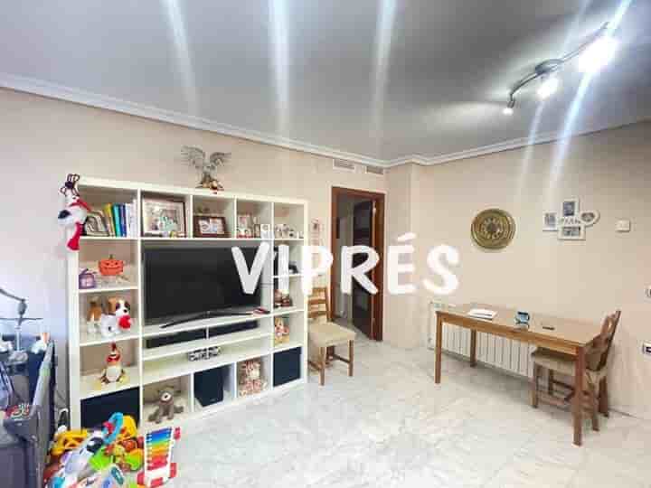 Apartment for sale in Cáceres‎