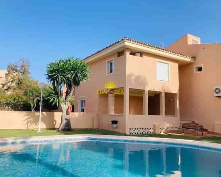 Casa para arrendar em Cabo de las Huertas