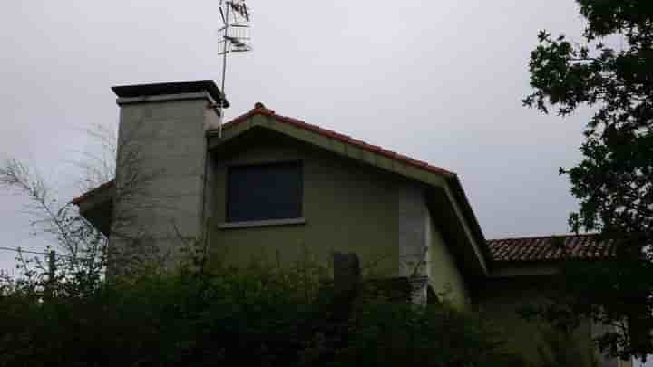 House for sale in Tomiño