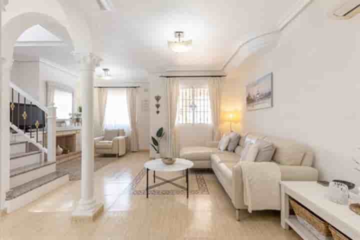 Casa en venta en Orihuela