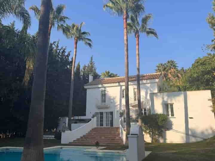 Maison à louer à Estepona