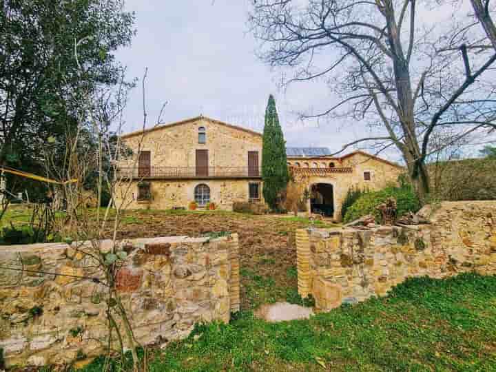 Haus zum Verkauf in Llagostera