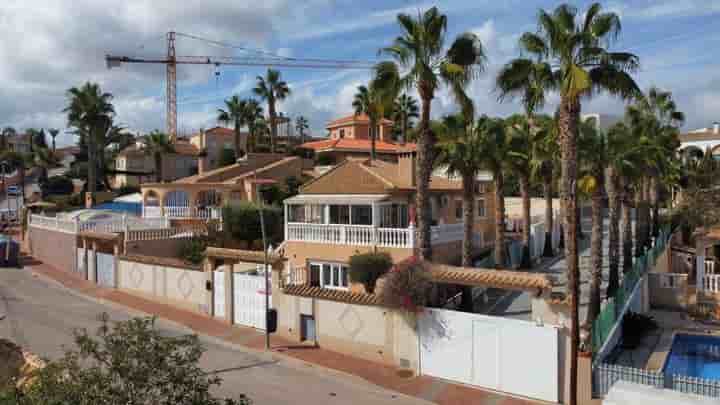 Hus till salu i Torrevieja