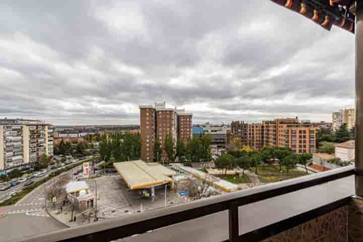 Casa para venda em Canillas