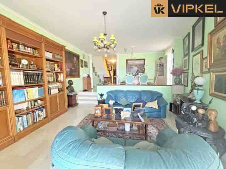 Дом для продажи в Vistabella-Villa Benítez-Ballester