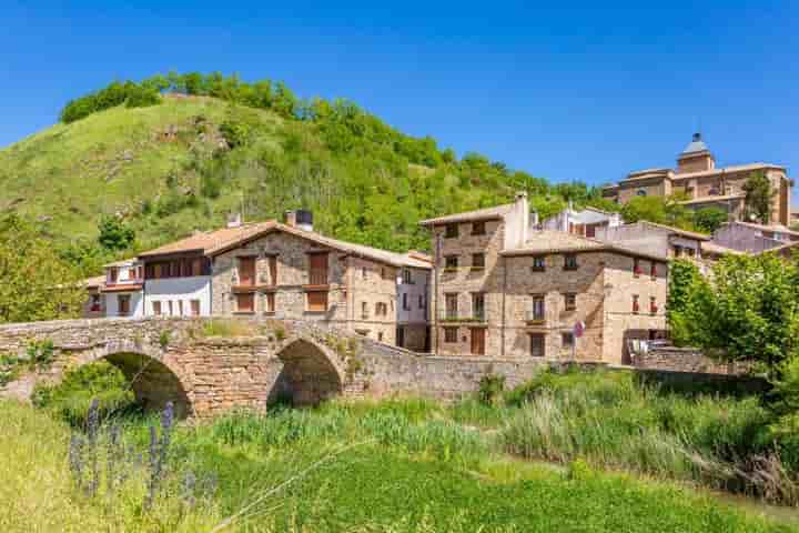 House for sale in Monreal