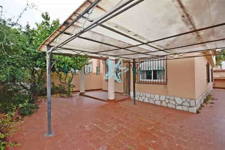 House for sale in El Alamillo