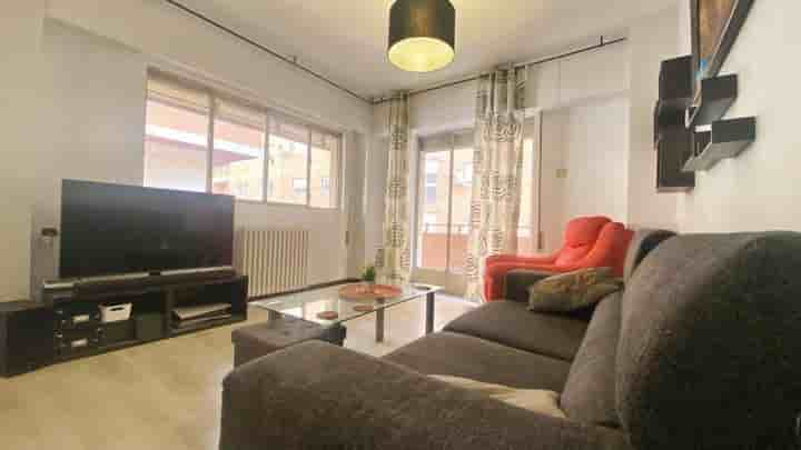 Apartment for rent in Camino de Ronda