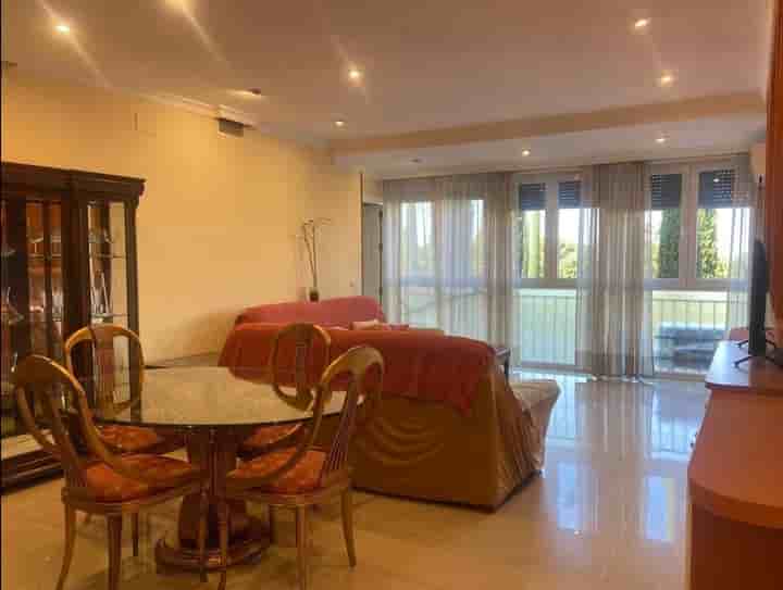 Apartment for rent in Camino de Ronda